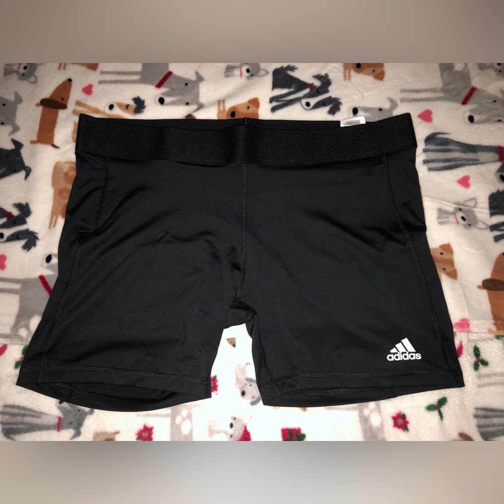 Women’s Volleyball shorts
